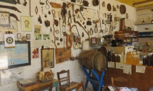 Zdjcie GRECJA / Kreta / wioska Azogires / wiejska tawerna