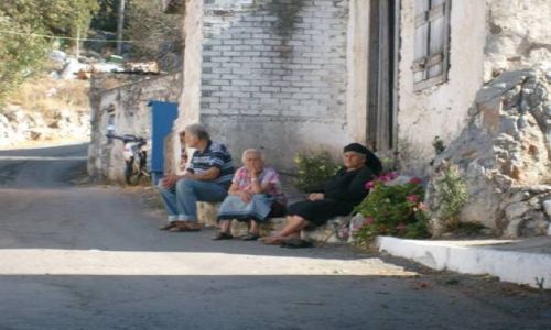 Zdjecie GRECJA / Kreta / jaka nieznana wioska  / dziadkowie