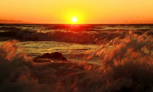 Zdjecie GRECJA / Korfu / Logas Beach / Soneczko na fali
