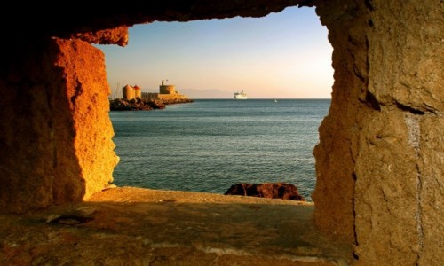 Zdjcie GRECJA / Rodos / Port Mandraki  / Stare Miasto