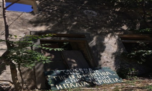 GRECJA / Korfu / Perithia / Old Perithia - stara opuszczona tawerna