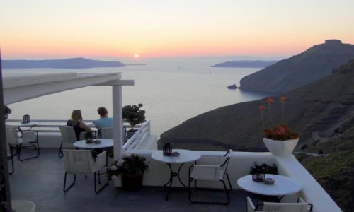 Zdjecie GRECJA / Cyklady, Santorini / Fira / Ogldajc zachd soca...