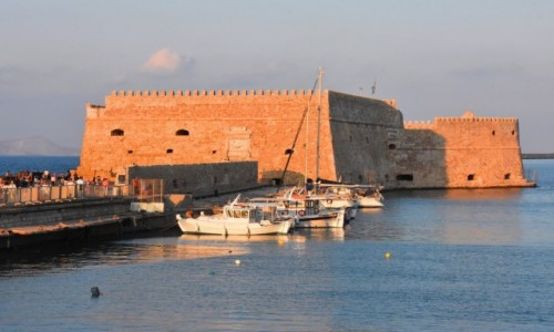 Zdjecie GRECJA / Kreta / Heraklion / Mury obronne portu weneckiego w Heraklionie