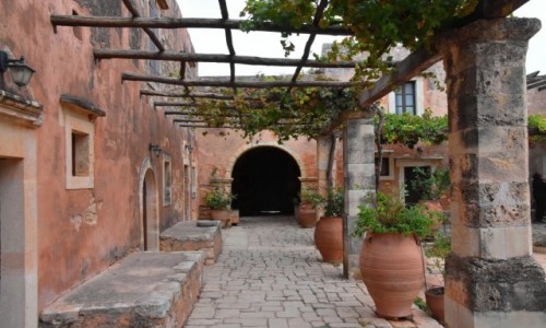 Zdjcie GRECJA / Kreta / Klasztor Arkadi / W klasztorze