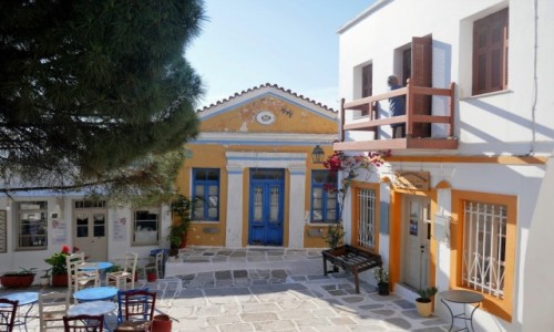 Zdjęcie GRECJA / Cyklady / Wyspa Paraos / Lefkes - czasy świetności ma już niestety za sobą