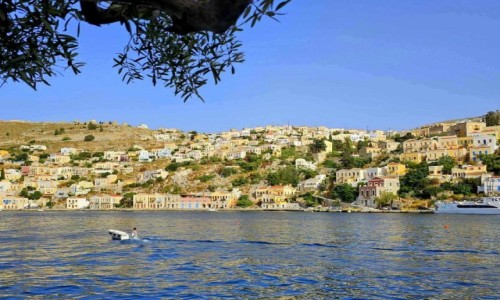 Zdjcie GRECJA / Symi / port Gialos / Widok na domy Symi