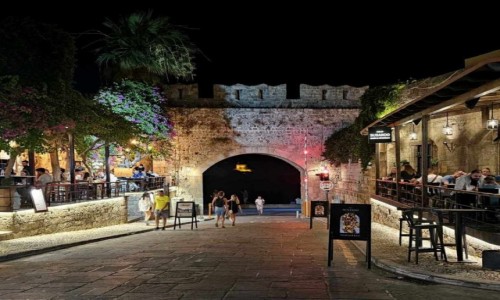 Zdj�cie GRECJA / Rodos / Rodos Town / Stare Miasto noc�