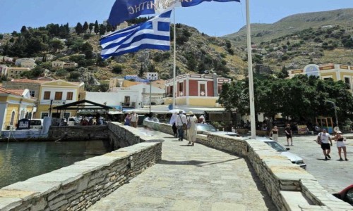 Zdjcie GRECJA / Symi / Port Gialos / Mostek