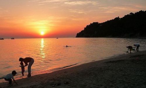 Zdjęcie GRECJA / Chalkidiki / plaża / Dzień sie kończy..