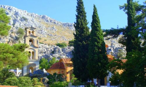 Zdjecie GRECJA / Rodos / droga Kolimbia-Archipoli / Monastyr Agios Nektarios - dzwonnica