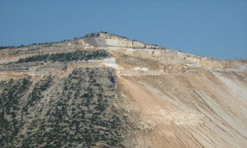 Zdjęcie GRECJA / - / w drodze na skhiatos / kopalnia marmuru