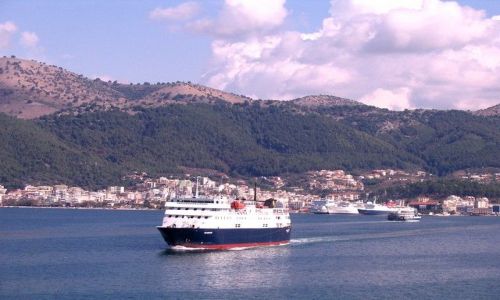 Zdjęcie GRECJA / Peloponez / Zatoka Parnaska /  Partas - port promowy