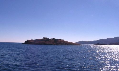 Zdjęcie GRECJA / Peloponez /  Morze Egejskie / wyspa