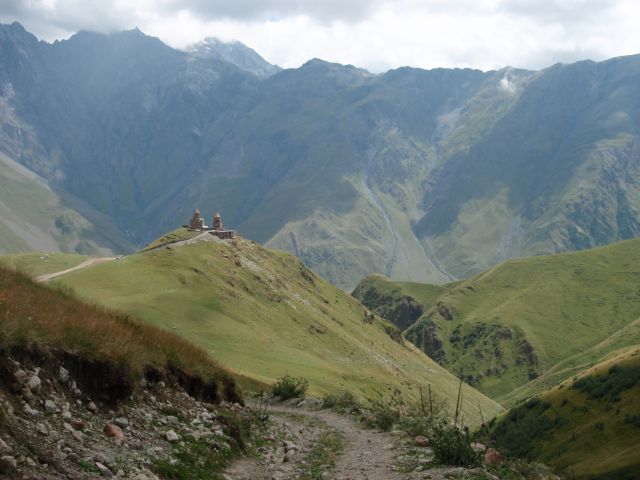 Zdjęcia: Cminda Sameba, Stepancminda, wdrapując się na Kazbek, GRUZJA Zdjęcia: Cminda Sameba, Stepancminda, wdrapując się na Kazbek, GRUZJA