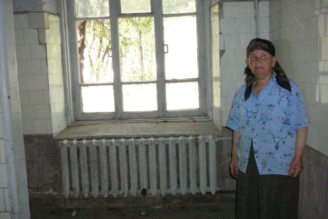 Zdjęcia: obóz dla uchodźców, Tbilisi, Oczekiwanie, GRUZJA Zdjęcia: obóz dla uchodźców, Tbilisi, Oczekiwanie, GRUZJA