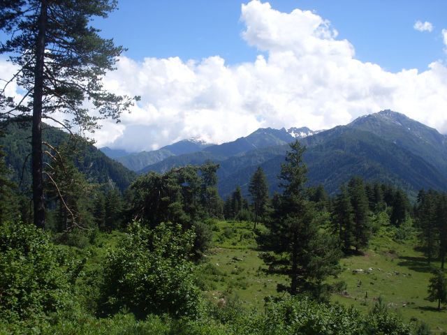 Zdjęcia: gdzieś pomiędzy Mestią a Ushguli, Swanetia, przez chwilę po płaskim terenie..., GRUZJA Zdjęcia: gdzieś pomiędzy Mestią a Ushguli, Swanetia, przez chwilę po płaskim terenie..., GRUZJA