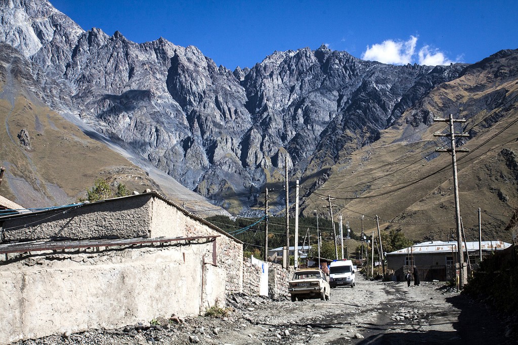 Zdjęcia: Kazbegi, Kazbegi, Kaukaz, GRUZJA Zdjęcia: Kazbegi, Kazbegi, Kaukaz, GRUZJA