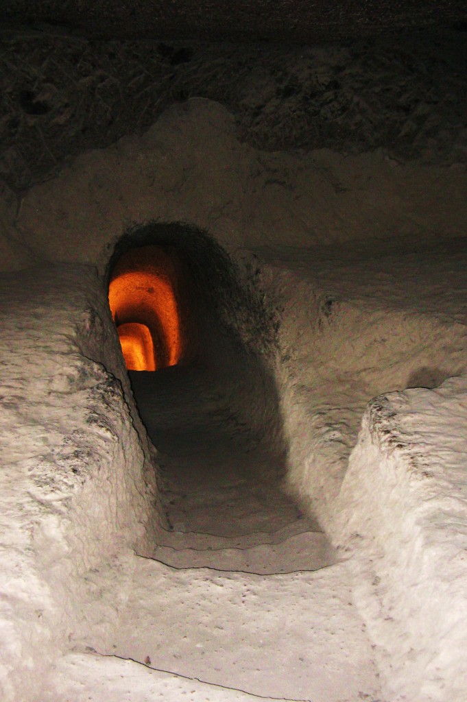 Zdjęcia: Vardzia, Tori, Skalne miasto na 19 kondygnacjach, GRUZJA Zdjęcia: Vardzia, Tori, Skalne miasto na 19 kondygnacjach, GRUZJA