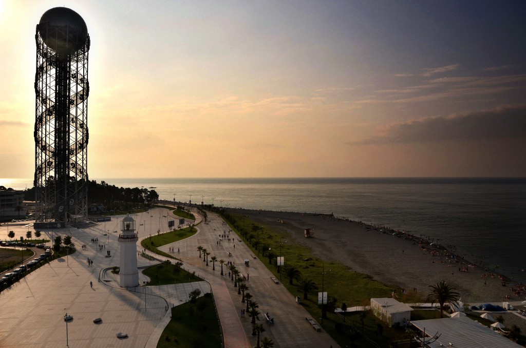 Zdjęcia: Batumi, Adżaria, Wieża Alfabet, GRUZJA Zdjęcia: Batumi, Adżaria, Wieża Alfabet, GRUZJA