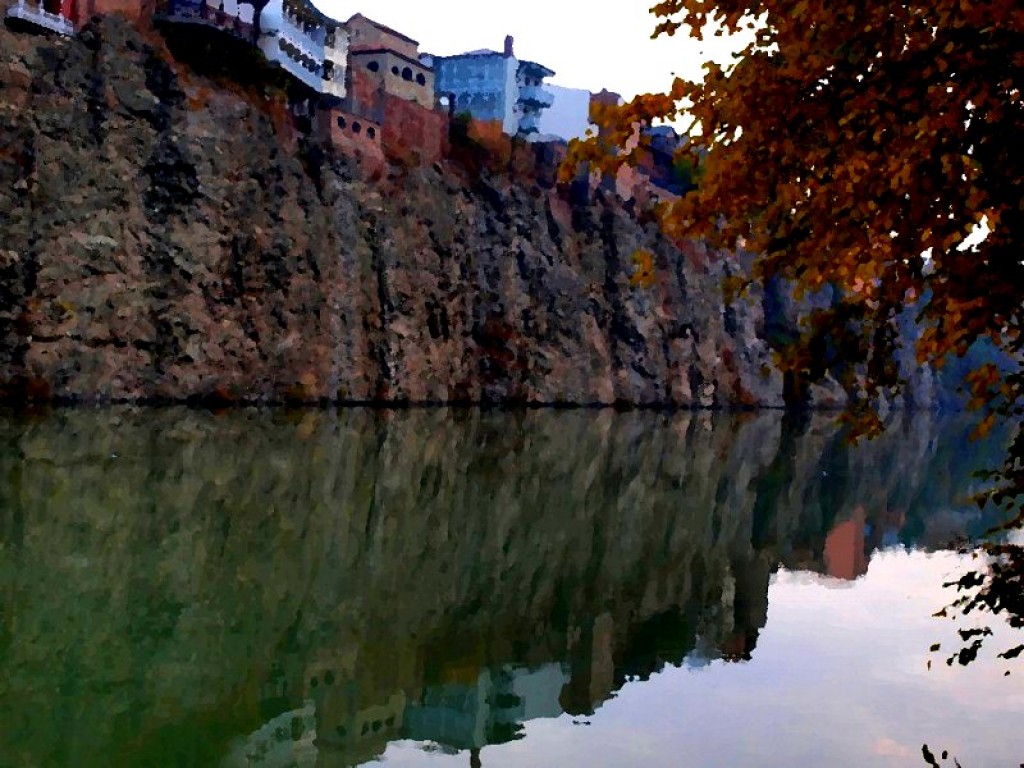 Zdjęcia: Wysoki brzeg rzeki Mtkvari ( Kura) - stare miasto, Tbilisi, "Gruzińskie impresje", GRUZJA Zdjęcia: Wysoki brzeg rzeki Mtkvari ( Kura) - stare miasto, Tbilisi, "Gruzińskie impresje", GRUZJA