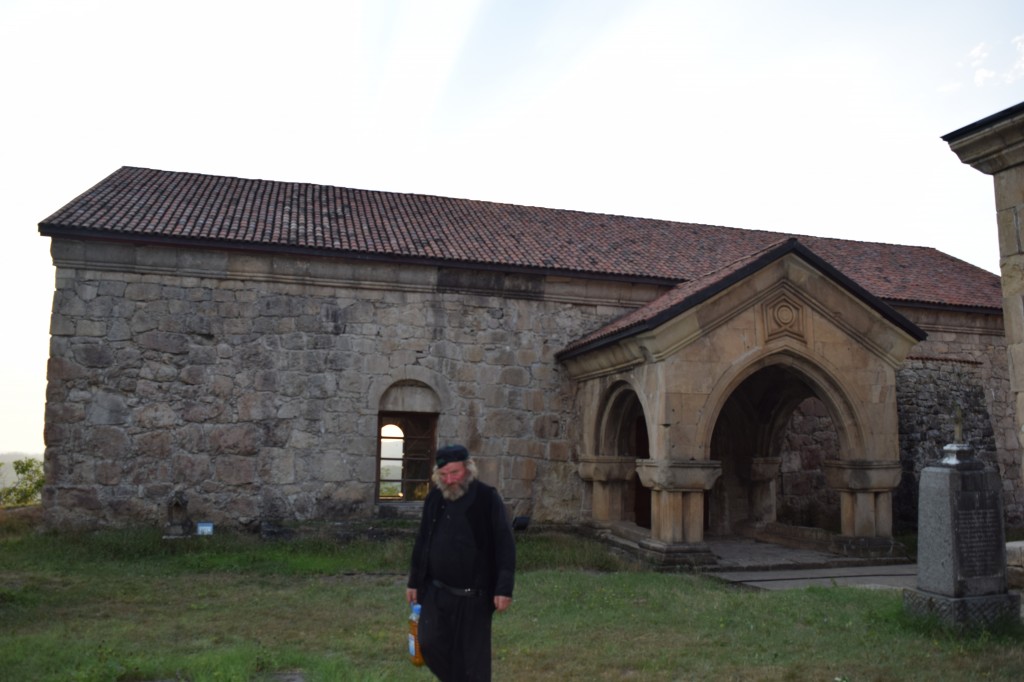 Zdjęcia: Kutaisi, Imeretia, ,,Zmartwiony mnich:)'', GRUZJA Zdjęcia: Kutaisi, Imeretia, ,,Zmartwiony mnich:)'', GRUZJA