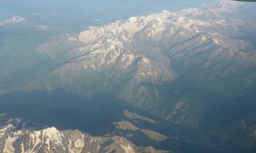 Zdjecie GRUZJA / - / Kaukaz Wysoki / Kaukaz Wysoki - widok z samolotu