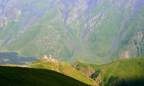 Zdjecie GRUZJA / Kazbegi / Gruzja   Kazbek widok z masywu Kazbegi / Gruzja Kaukaz