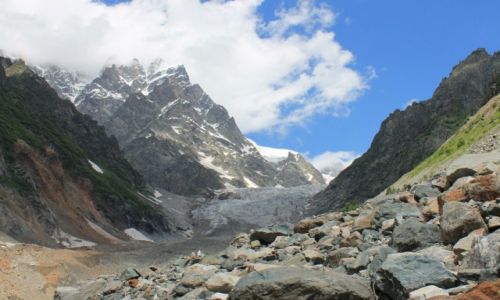 Zdjęcie GRUZJA / Swanetia / Gruzja - okolice Mesti / Gruzja - lodowiec w okolicach Mesti
