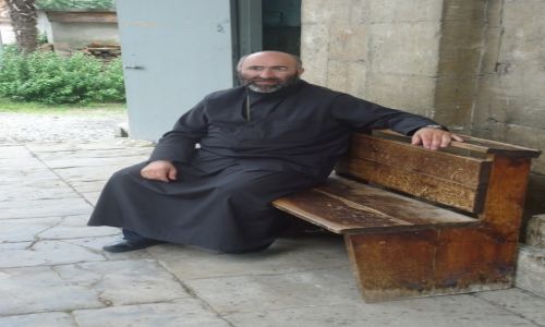 GRUZJA / Imeretia / Kutaisi / Mnisie ycie (1)