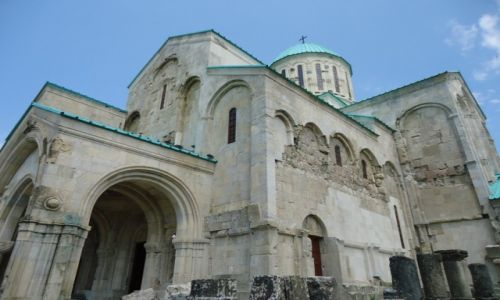GRUZJA / Imeretia / Kutaisi / Katedra Bagrati (2)
