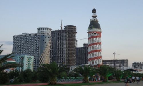 Zdjecie GRUZJA / Adaria / Batumi / Batumi buduje si ...