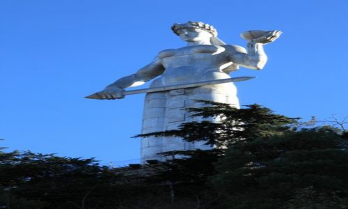 Zdjecie GRUZJA / Tbilisi / Wzgrze Sololaki / Pomnik Matki Gruzji w Tbilisi