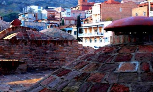 GRUZJA / Tbilisi / Na pierwszym planie bardzo charakterystyczne miejsce starej czci Tbilisi - dachy zabytko / 