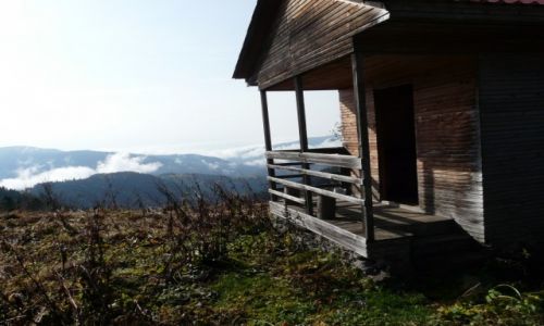 Zdjcie GRUZJA / Samtskhe-Javakheti / Abastumani / poranek w grach w Abastumani, Gruzja