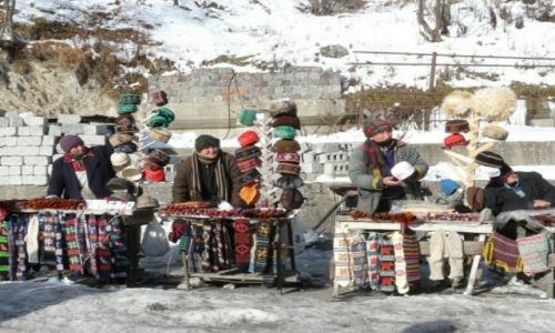 Zdjcie GRUZJA / Kazbegi / Kazbegi / Gruziski folklor w drodze do Kazbegi