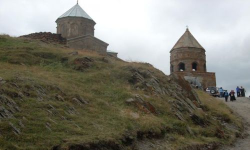 Zdjęcie GRUZJA / Kaukaz / Tsmina Sameba nad Kazbegi / Tsmina Sameba z bliska