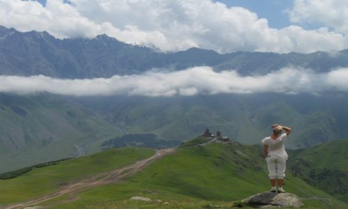 Zdjecie GRUZJA / -Kazbegi / Kazbegi / Cminda Sameba