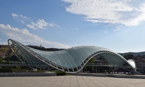 Zdjecie GRUZJA / Tbilisi / Tbilisi / Most Pokoju