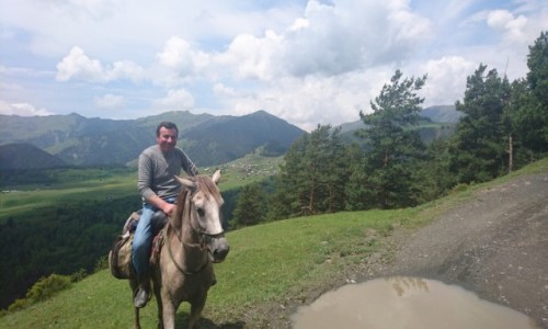Zdjcie GRUZJA / Tuszetia / Omalo-Dartlo-Shenako-Diklo / Tuszetia - Mj Raj Konno i 4x4 