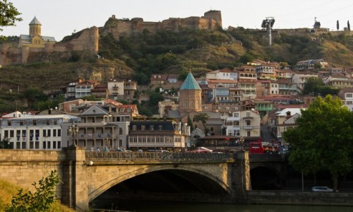 Zdjecie GRUZJA / Tbilisi / Tbilisi / Widok na stare miasto i twierdz
