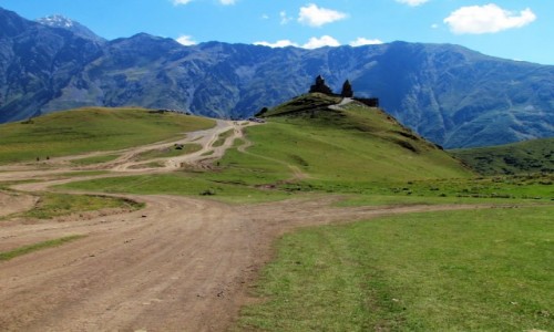 Zdjęcie GRUZJA / Kaukaz / Stepancminda / Cminda Sameba