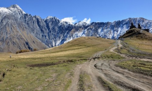 Zdjcie GRUZJA / Kaukaz / Gruzja / Drzwi do Narnii...Kazbegi