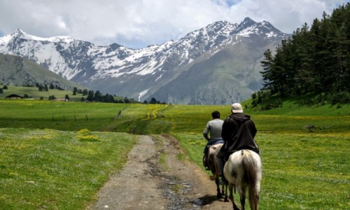 Zdjecie GRUZJA / Kaukaz / Gruzja / Drzwi do Narnii...Tuszetia