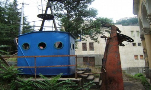 Zdjęcie GRUZJA / - / Chiatura / Wagonik jednej z kolejek