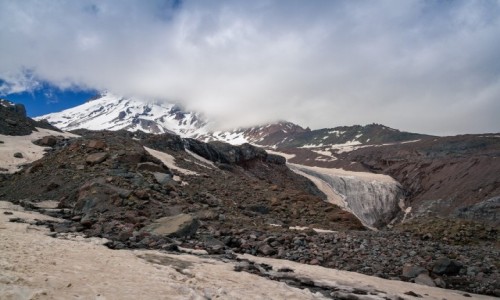 Zdjecie GRUZJA / Kazbek / Gergeti Glacier / Gergeti