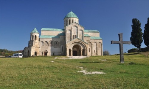 Zdjęcie GRUZJA / Imeretia / Kutaisi / Katedra Bagrati w Kutaisi