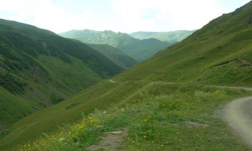 Zdjcie GRUZJA / Kaukaz / okolice Kazbegi / Juta III