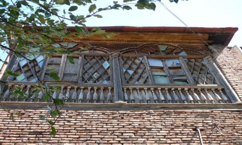 Zdjęcie GRUZJA / Tbilisi / uliczka / klimaty miasta