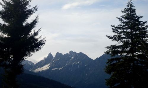Zdjęcie GRUZJA / Swanetia / Mestia, okolice... / ...górski akt strzelisty...