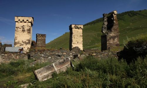Zdjecie GRUZJA / Megrelia/Grna Svanetia / Ushguli / baszty Ushguli